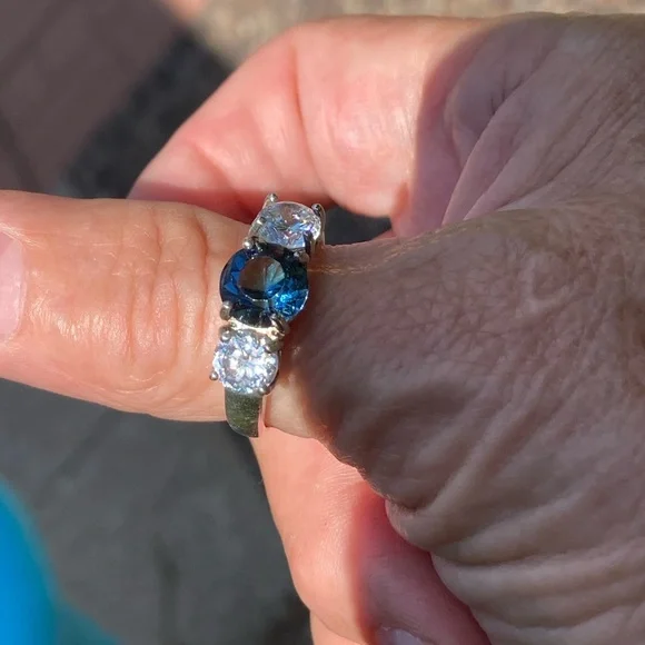 925 CN Design London Blue Topaz Ring 💍 Size 8.75 Stunning - Picture 4 of 9